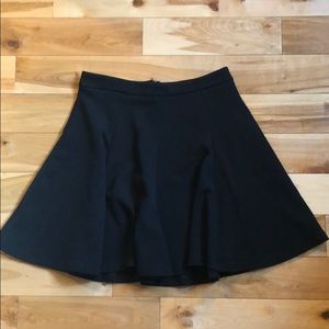 Chic black mini skirt - size S